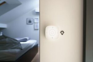 Thermostat connecte mural pour piloter le chauffage en Wallonie